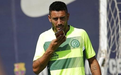 前锋远射破门，比分被重新点燃